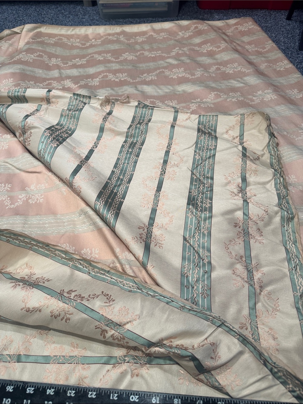 Classic Cream and Sage Giuseppe De Negri Fabric. 50”x 3 yards. - Picture 5 of 6